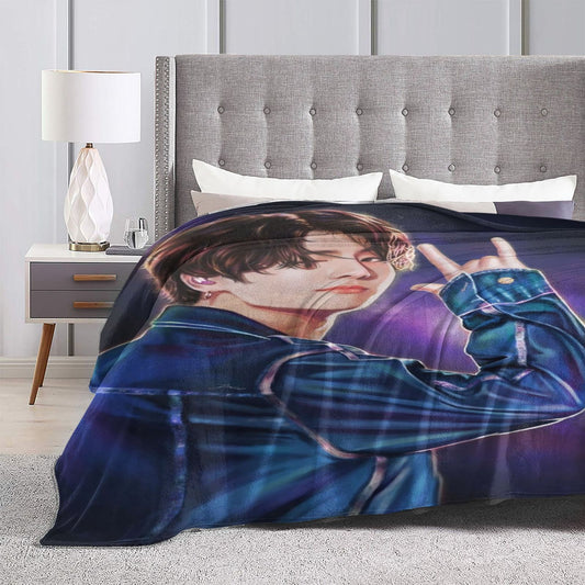 Manta Plush Golden Maknae
